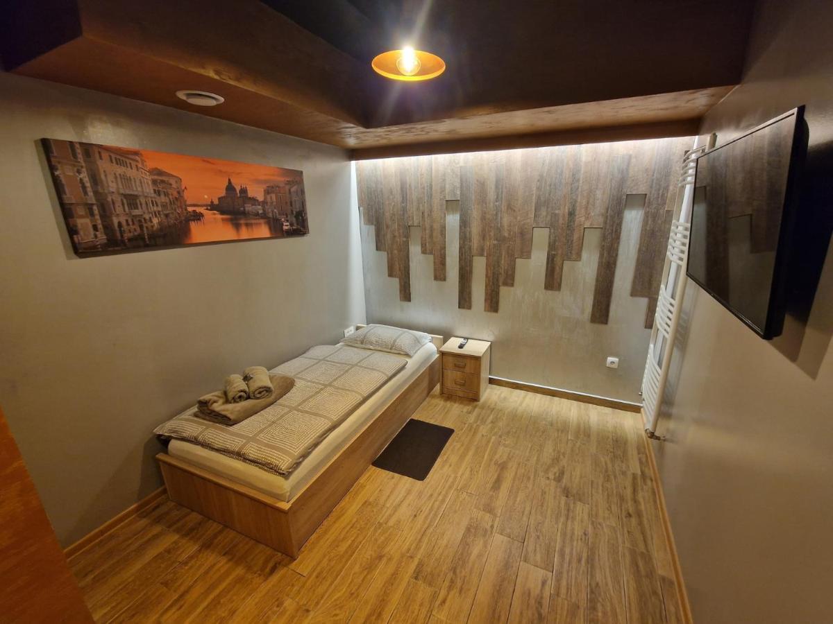 Apartmani New York Nova Gradiska Zewnętrze zdjęcie